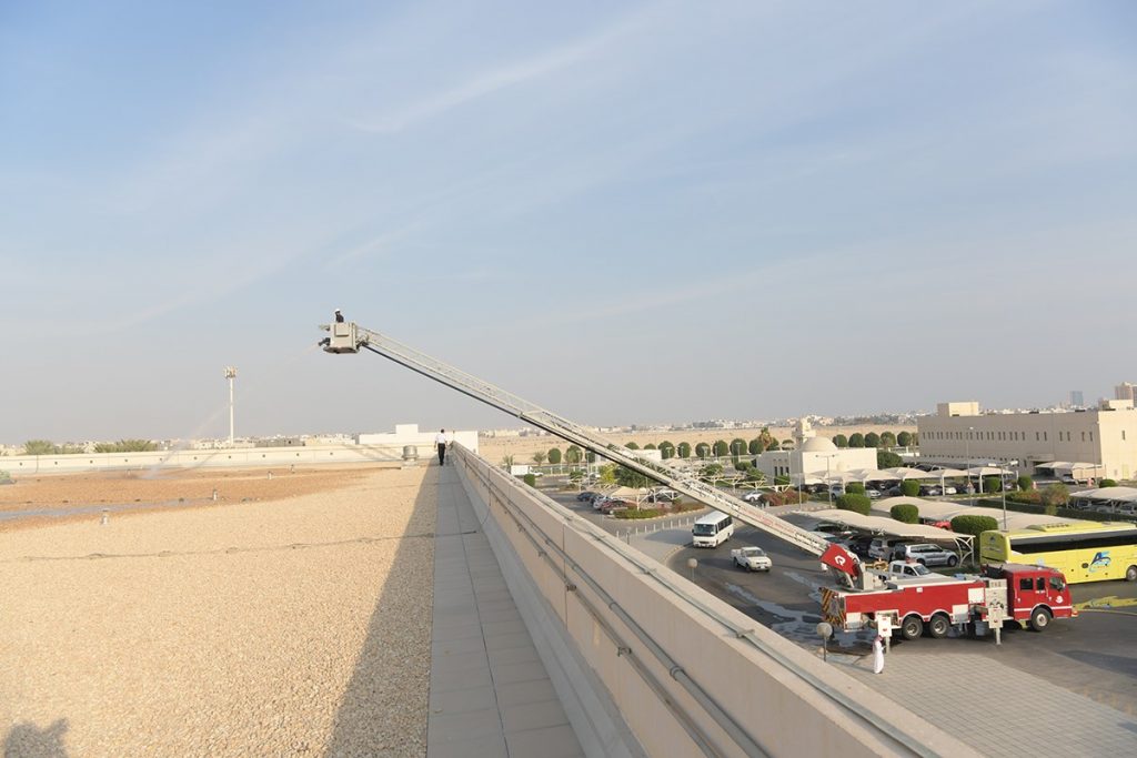 مستشفى الملك عبدالعزيز بالأحساء ينفذ فرضية لتصريف سيول الأمطار