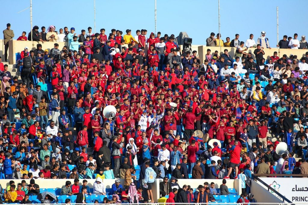 جمهور العدالة والفتح يتفوقان على جمهور الهلال والشباب