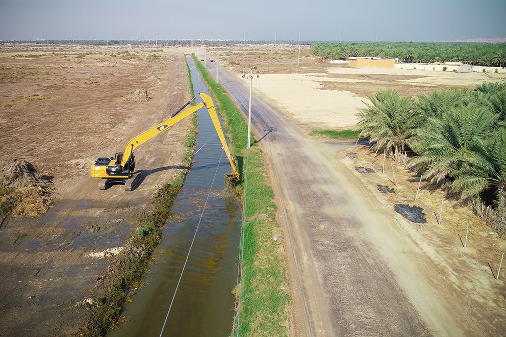 فرع المؤسسة العامة للري بالأحساء يوصي بتوخي الحذر على الطرق الزراعية