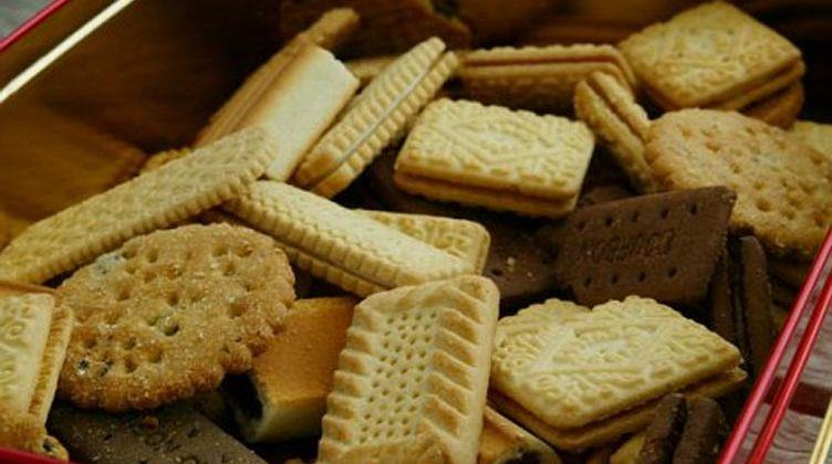 “الغذاء والدواء” توضح حقيقة احتواء أحد أنواع البسكويت على شحم “الخنزير”