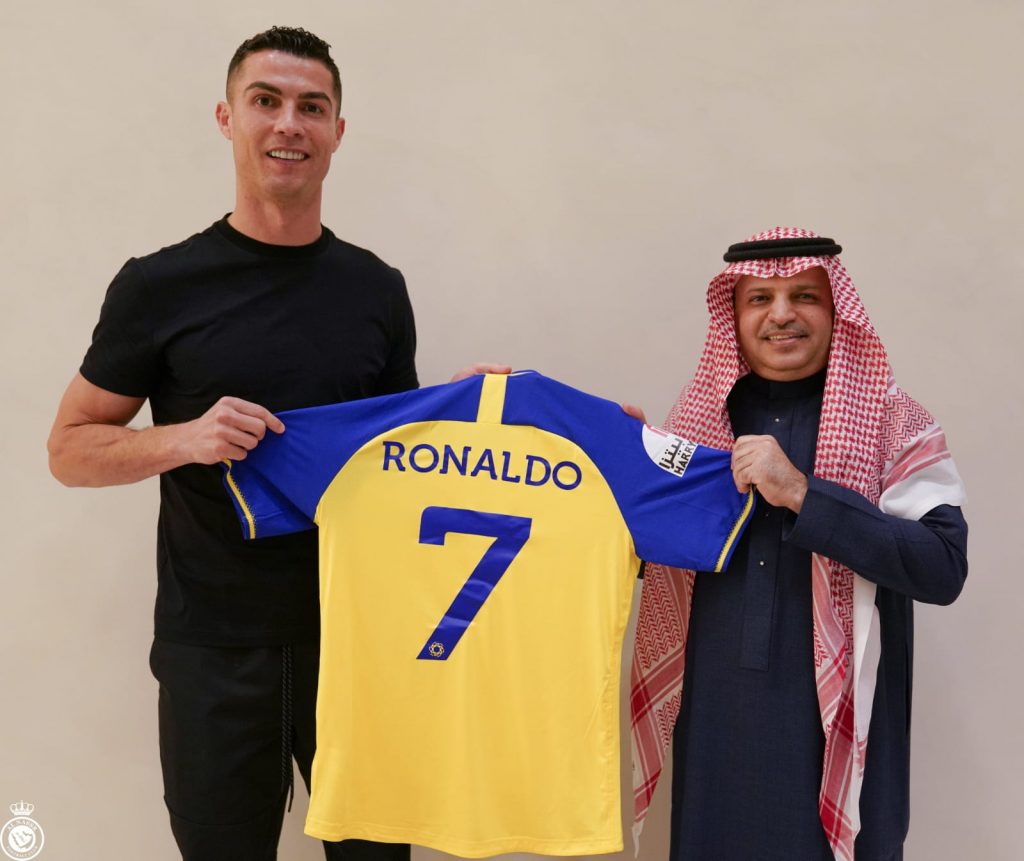 النصر يستقبل رونالدو في مرسول بارك