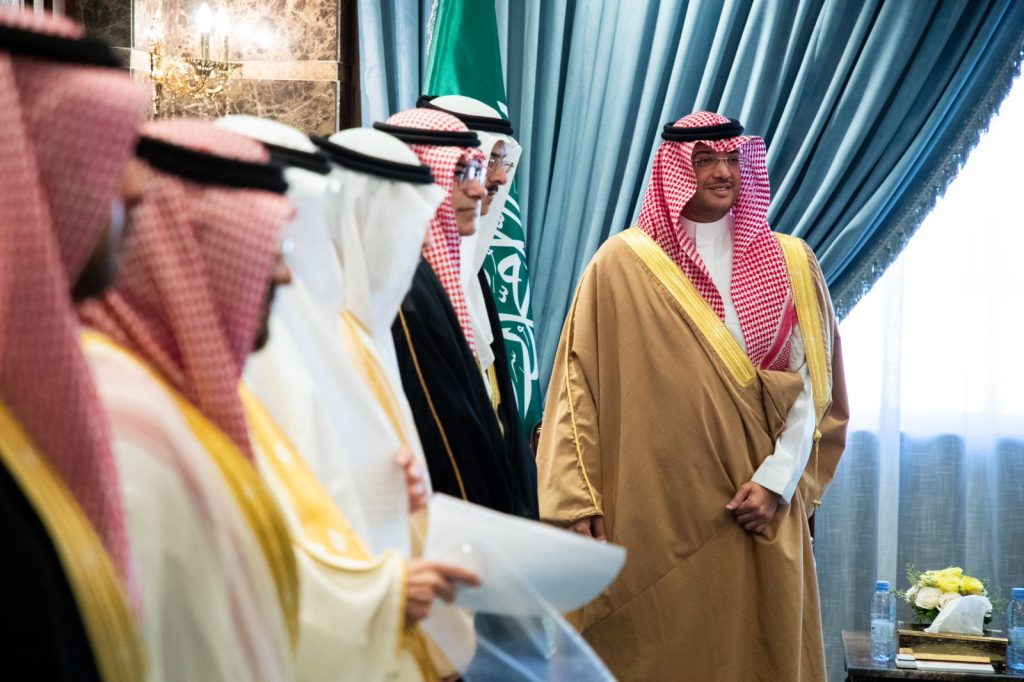 محافظ الأحساء يستقبل رئيس الجمعية الجغرافية السعودية والوفد المرافق له