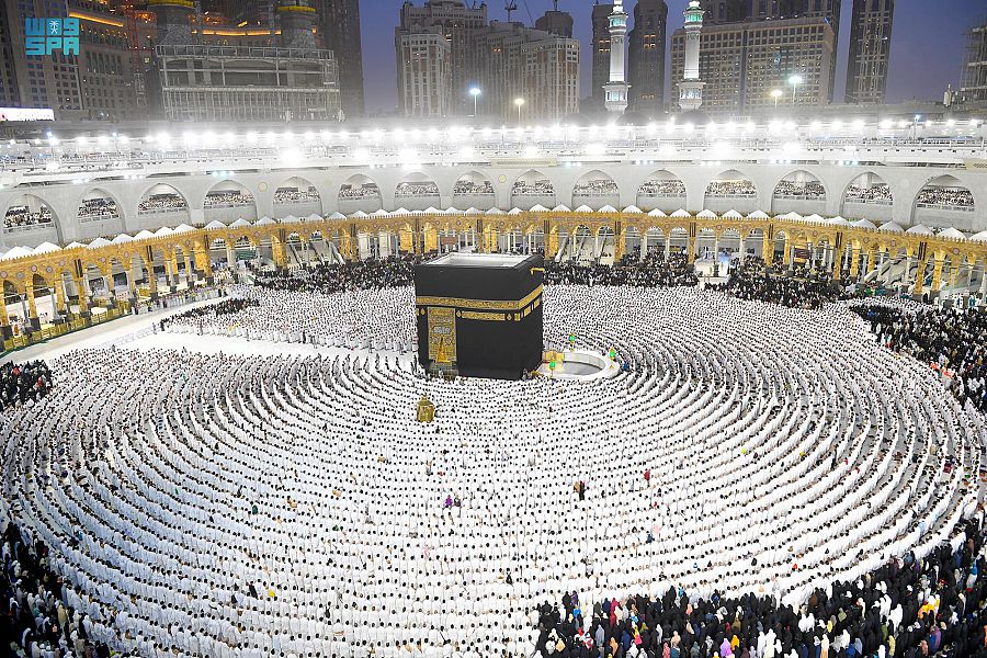 أكثر من 2.5 مليون مُصلٍّ يشهدون ختم القرآن الكريم ليلة التاسع والعشرين بالمسجد الحرام