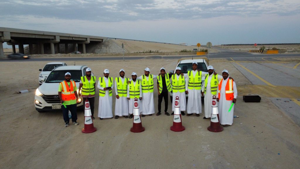 للمرة الرابعة في الإفطار الجوال فريق المراح التطوعي يشارك في ” أبشر بالفطور “