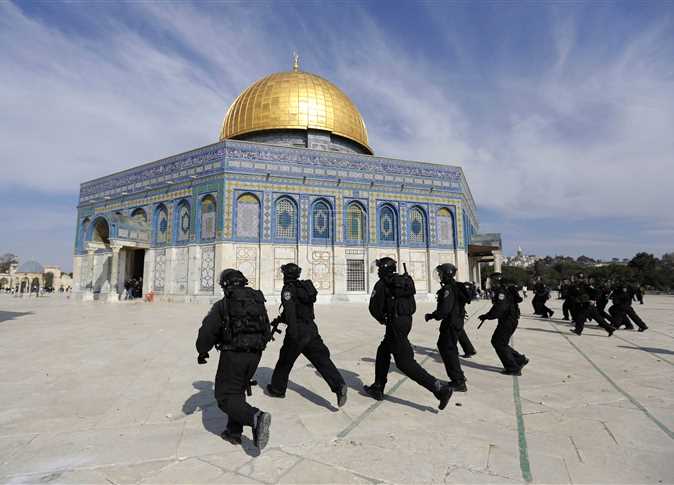 قوات الاحتلال الإسرائيلي تقتحم المسجد الأقصى المبارك