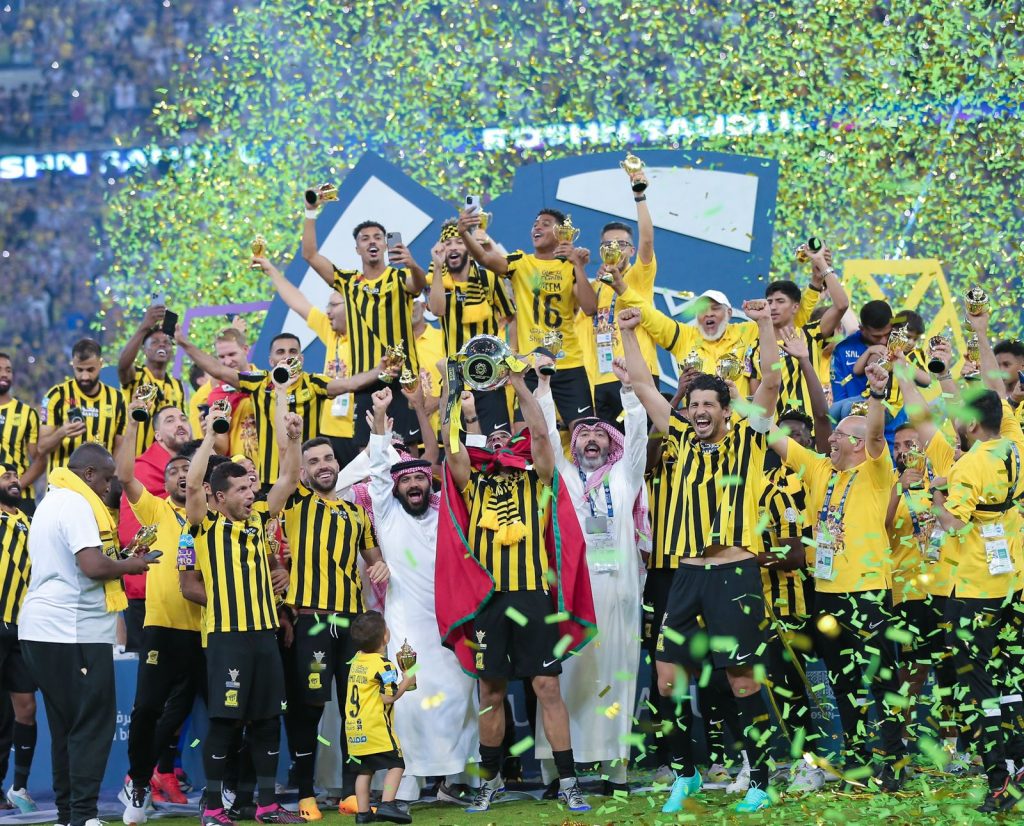 شاهد احتفالات الاتحاد بتتويجه بـ دوري روشن السعودي