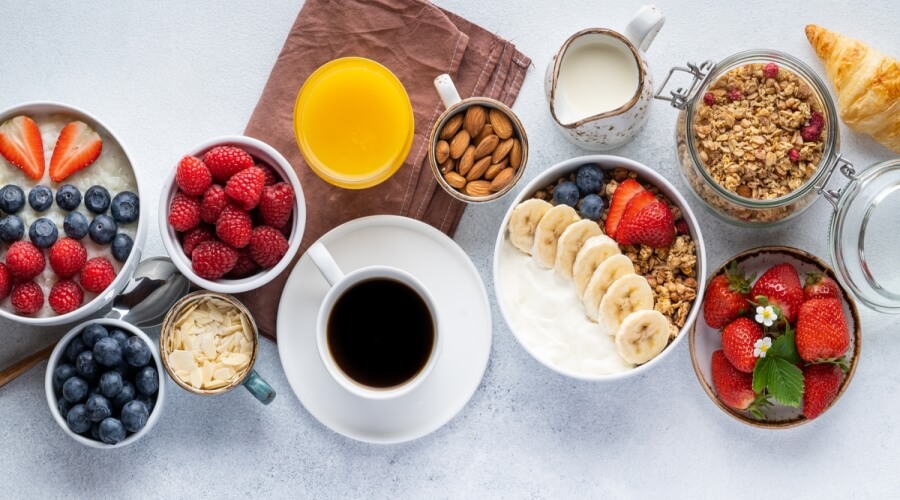 فوائد مذهلة للإفطار المبكر.. يحمي من مخاطر كبيرة