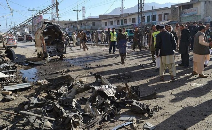 إعلان حالة الطوارئ.. مقتل 35 شخصًا في تفجير بباكستان