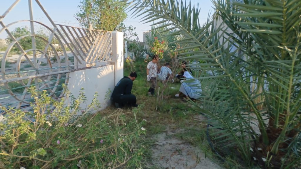 بالصور.. بمشاركة “أمانة الأحساء” إزالة التشوهات بمقبرة مدينة العمران الجديدة