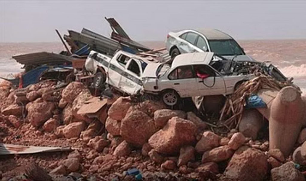 ليبيا تقرر إغلاق مدينة درنة وسط ارتفاع عدد ضحايا إعصار دانيال