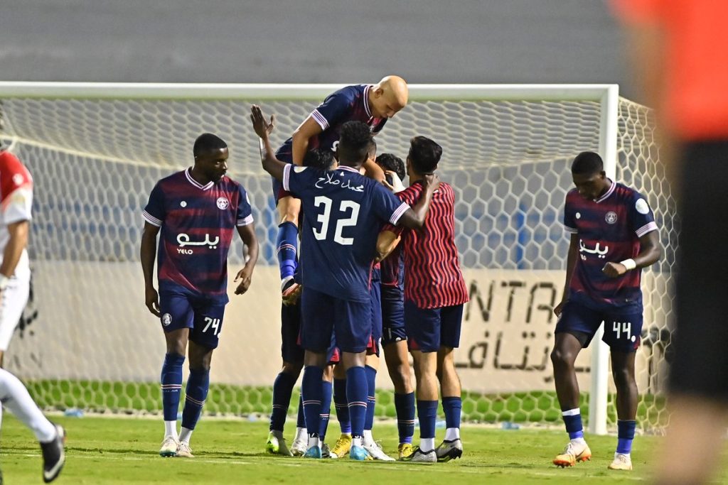 بالصور.. العدالة يقتنص نقاط العربي بهدفي “مايا والشنقيطي”