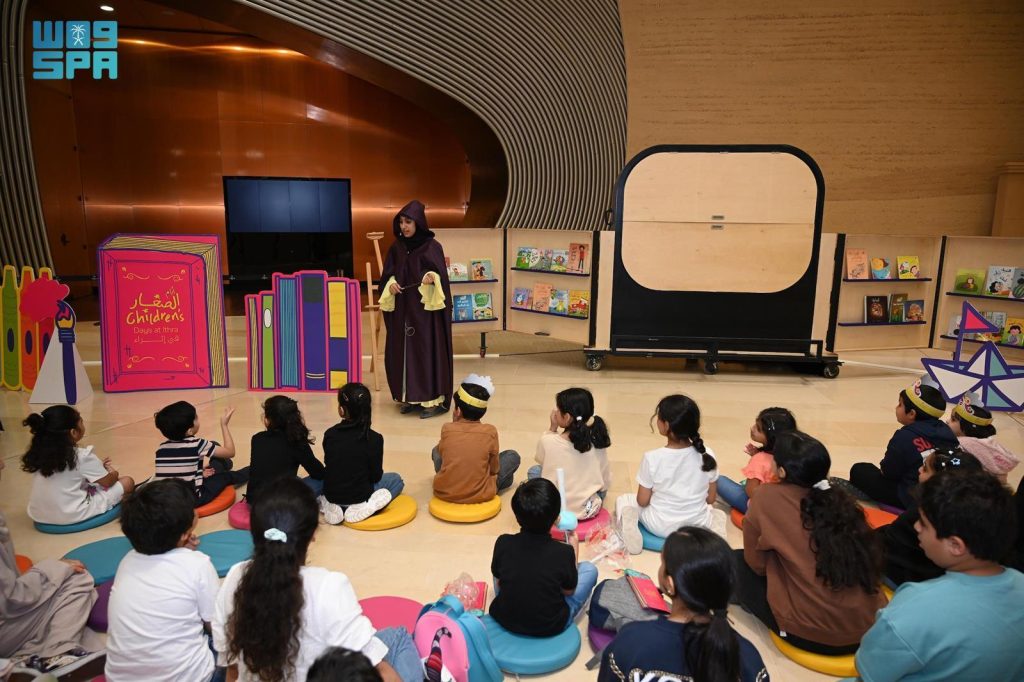 بحضور 27 ألف زائر..  ” إثراء ” يختتم فعاليات معرض الكتاب للأطفال