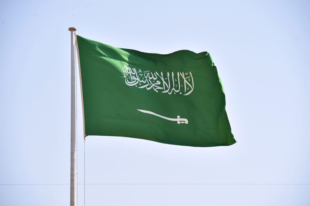 القنصلية السعودية تخصص أرقامًا للتواصل مع المواطنين في دبي