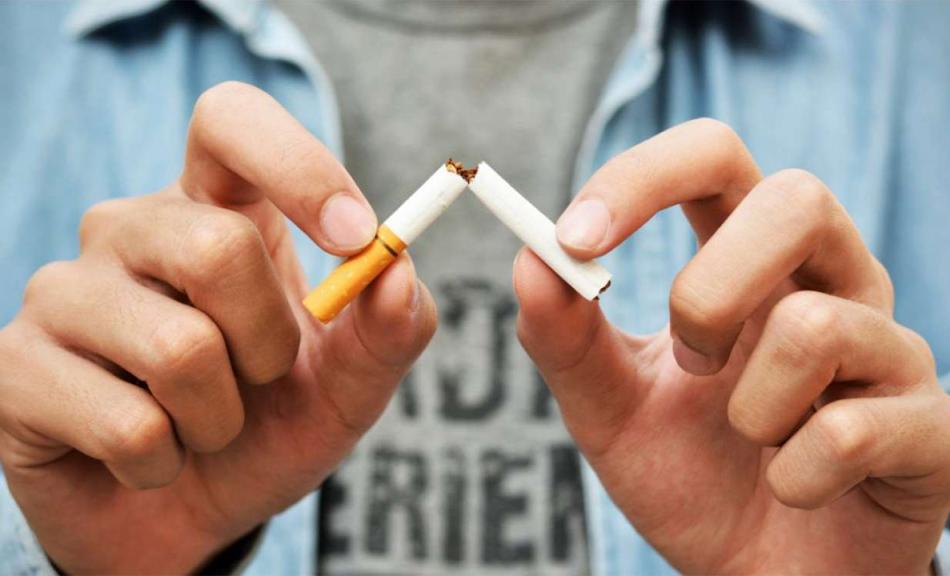 لتقليل خطر الإصابة بالأمراض.. الصحة تدعو للإقلاع عن التدخين بعد رمضان