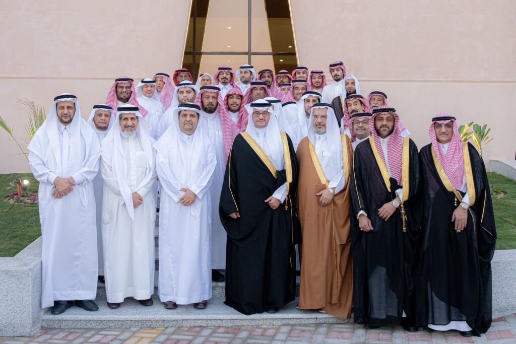 سمو محافظ الأحساء يفتتح جامع الإمام علي بن أبي طالب بالأحساء