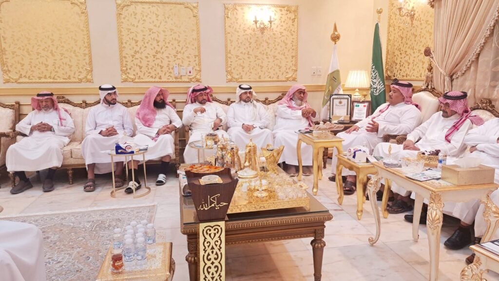 بالصور.. العيون الخيرية تعرض تقرير 2024 وجهود رمضان في مجلس شريك النجاح المميز ” الفزيع “