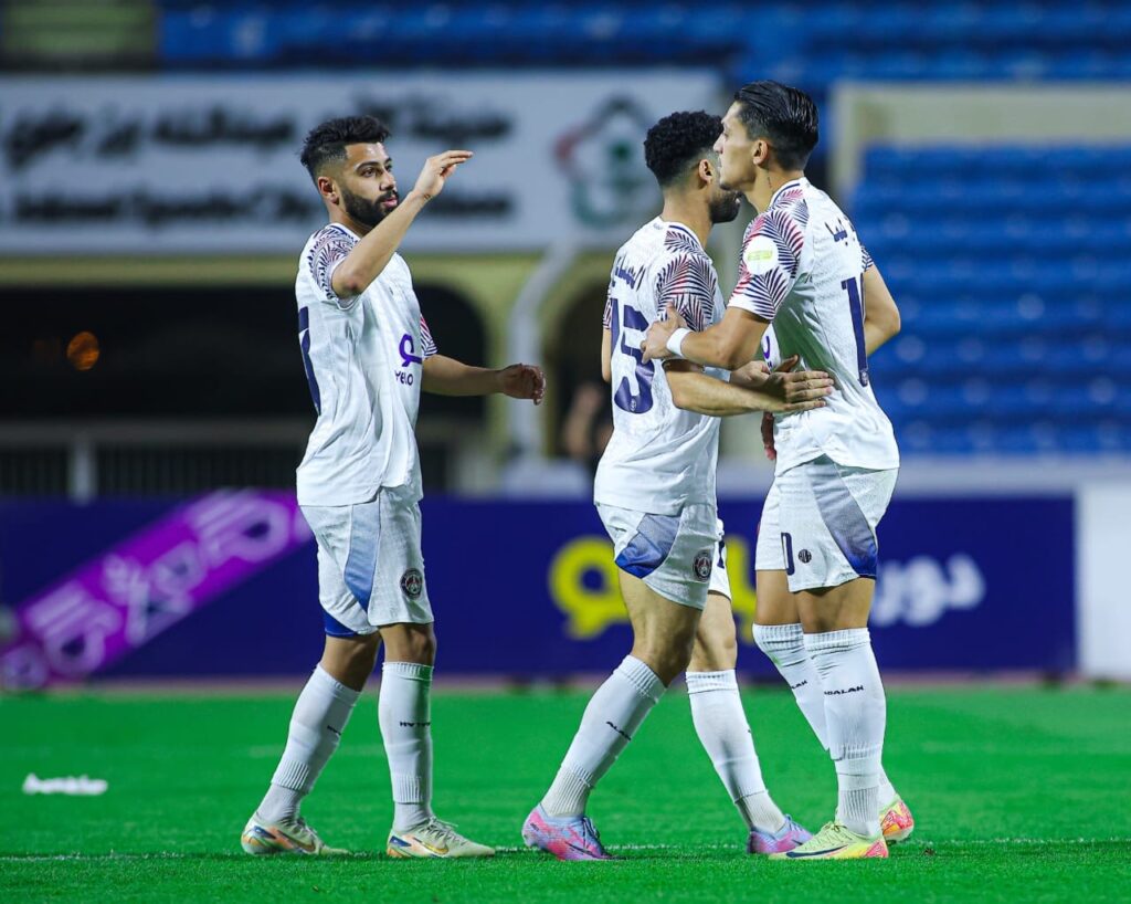 قذيفة ليما تهدي العدالة نقاط العين