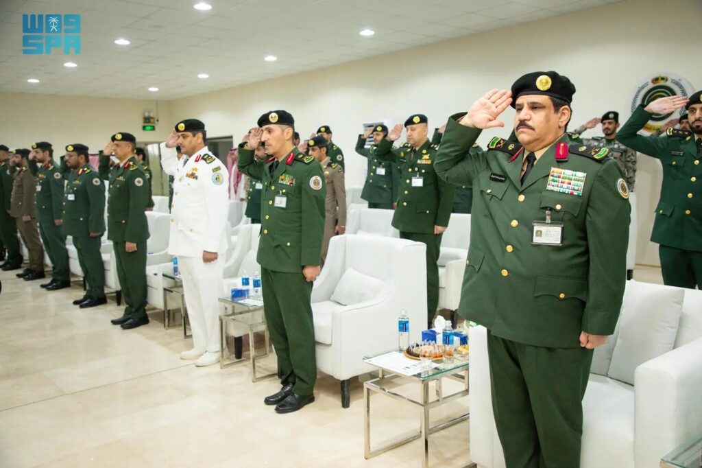 مدير عام السجون يشهد حفل تخريج دورة الفرد الأساسي الـ( 46 ) بالمنطقة الشرقية