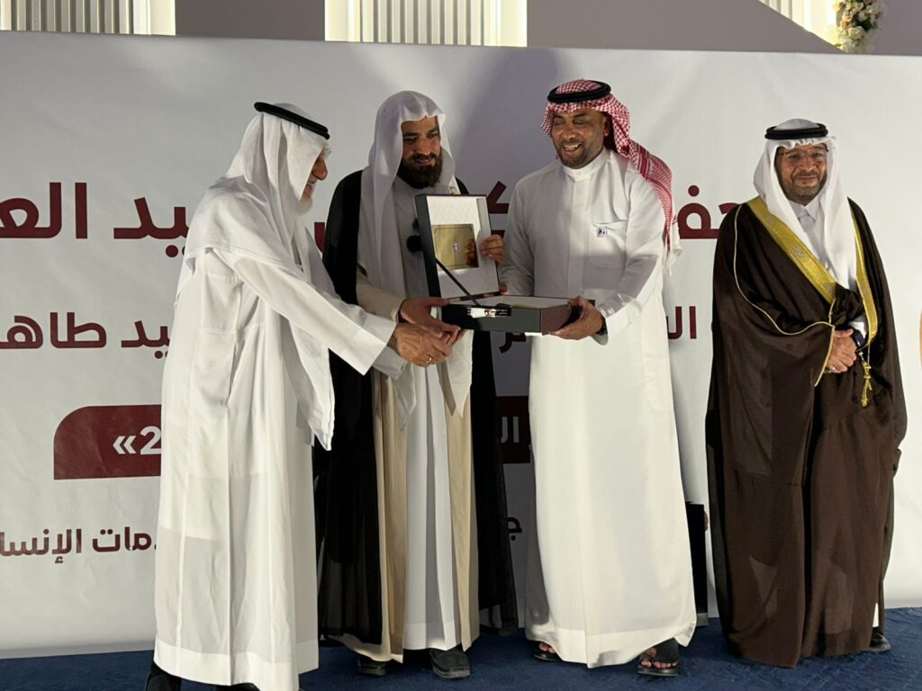 أهالي الحليلة يكرّمون “سيد العطاء” السيد باقر السلمان تقديرًا لعطائه المجتمعي