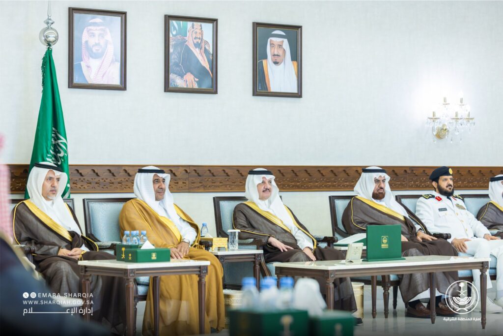 أمير الشرقية يكرم الجهات المشاركة في المعرض التوعوي بأضرار المخدرات