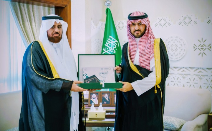 نائب أمير الشرقية يطلع على مبادرات فرع الشؤون الإسلامية بالمنطقة لتعزيز الأمن الفكري