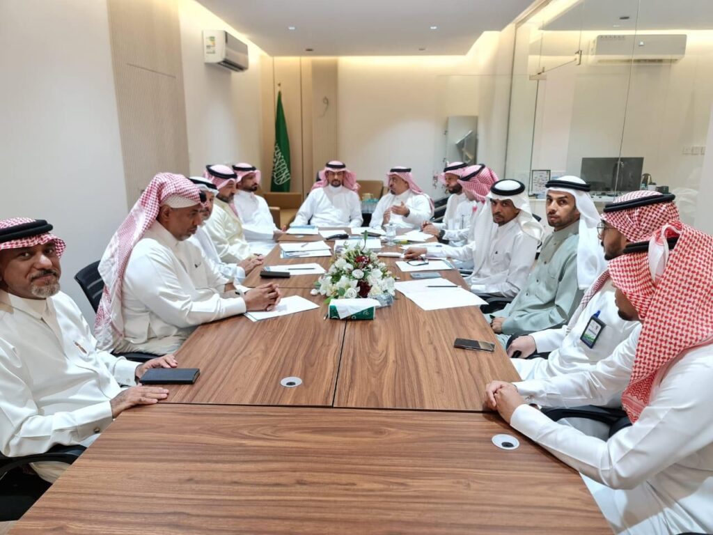 شريك إعلامي.. اجتماع تحضيري بجمعية الطرف استعدادًا لحفل المتفوقين واليوم الوطني