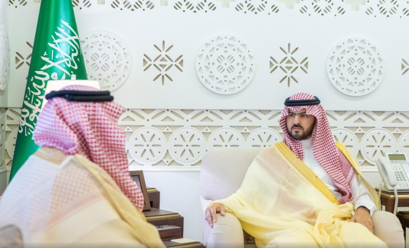 بمناسبة تعيينه.. نائب أمير الشرقية يستقبل مدير عام فرع وزارة الصحة