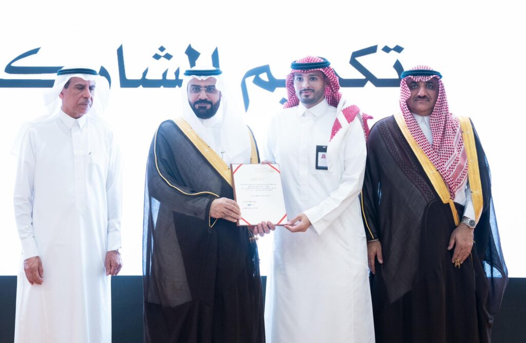 برعاية محافظ الأحساء.. وكيل المحافظة يكرّم المشاركين في ورشة “التحديات والحلول التي تواجه المناطق الزراعية”