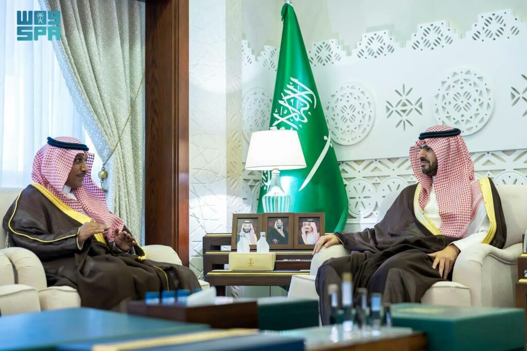 نائب أمير الشرقية يستقبل أعضاء مجلس إدارة نادي الاتفاق