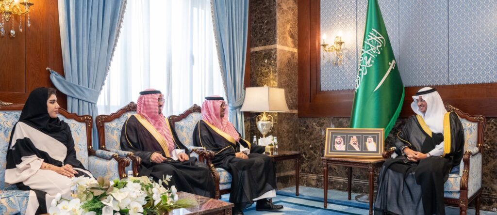 محافظ الأحساء يستقبل مدير هيئة تطوير منطقة حائل.. ويطلع على المشاريع التنموية