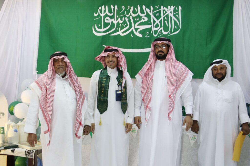 بالصور.. أجواء وطنية مميزة في وحدة الخدمات الداعمة احتفالًا باليوم الوطني 95 