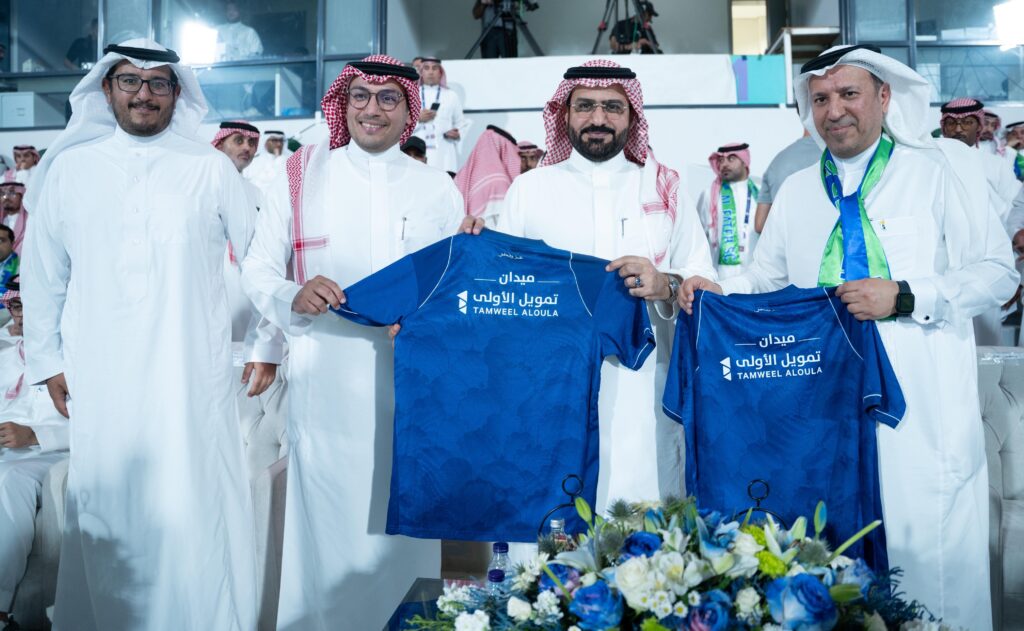 بدعم محافظ الأحساء.. سعادة وكيل المحافظة يدشّن “ميدان تمويل الأولى” بملعب نادي الفتح