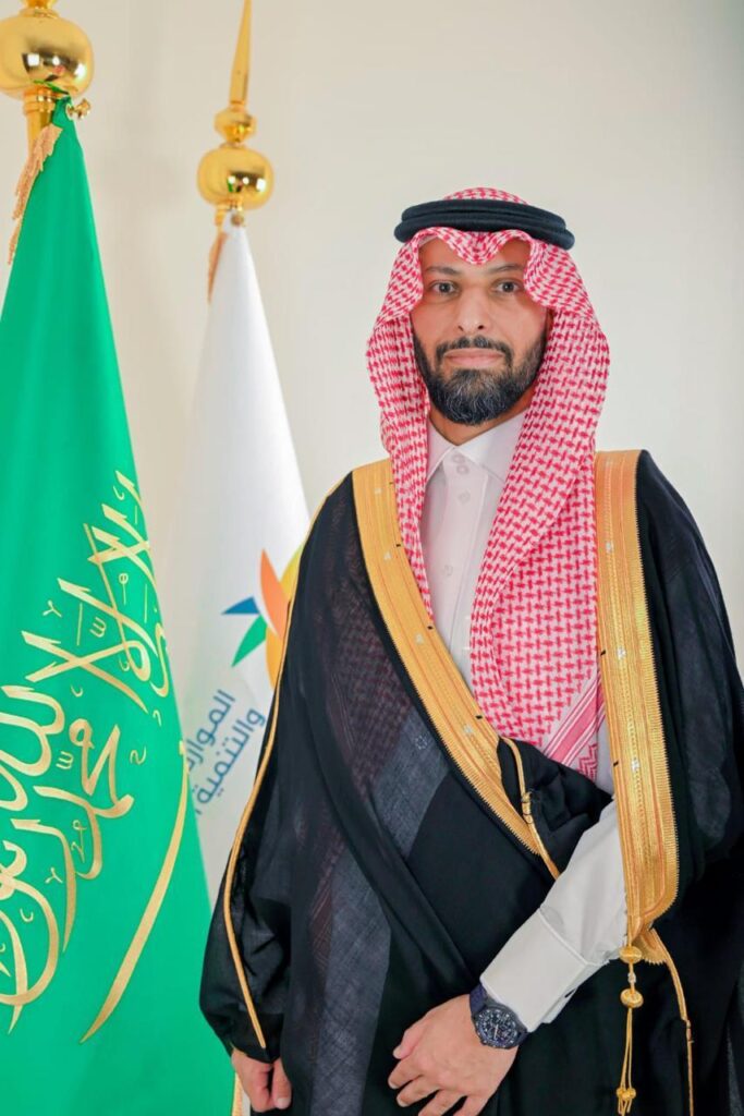 مدير فرع الموارد البشرية بالشرقية يهنئ القيادة الرشيدة بمناسبة اليوم الوطني الـ95