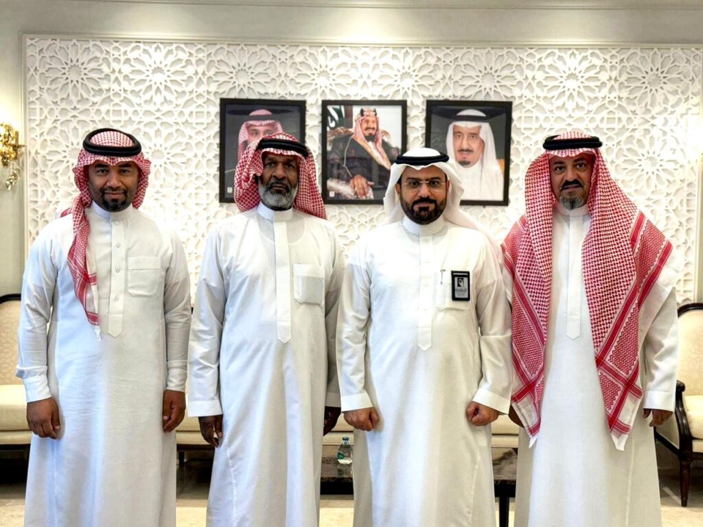 ثقافة وفنون الأحساء تهنئ وكيل المحافظة لترقيته