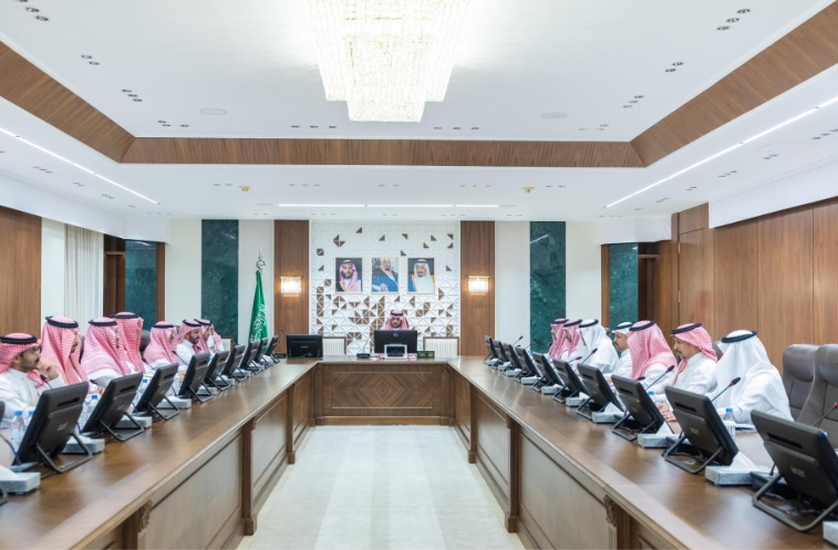 نائب أمير الشرقية يناقش إنجازات هيئة تطوير المنطقة