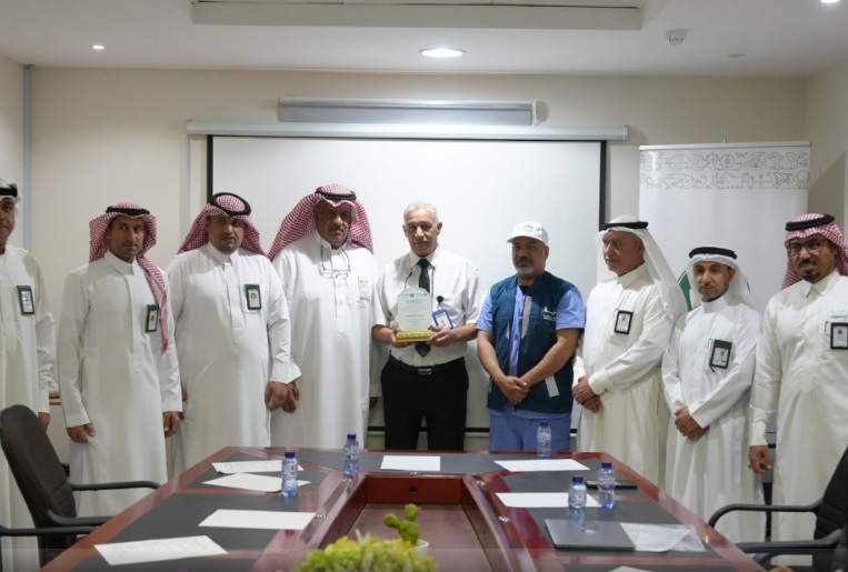 “بيئة الأحساء” تطلق برامج وقائية للحد من انتشار داء السعار