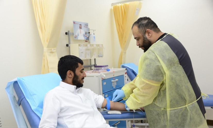 خلال 6 أشهر.. 4600 شخص يتبرعون بالدم في مستشفى الملك فهد الجامعي بالخبر
