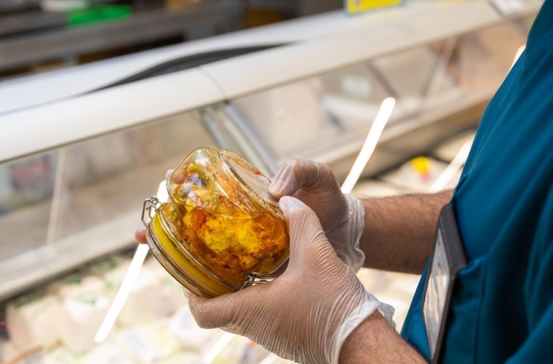 شملت مطاعم ومقاهي.. إغلاق 12 منشأة تجارية لمخالفتها أنظمة منتجات التبغ في الشرقية