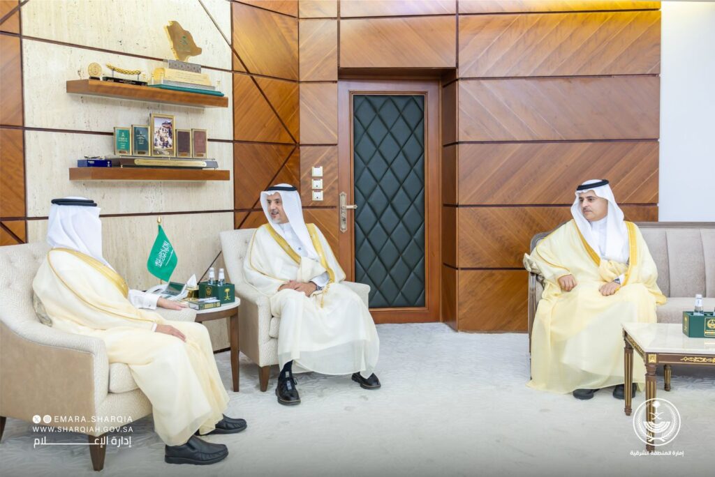 أمير الشرقية يكرم “الغامدي” و”الملا” لاختيارهما ضمن قادة “فوربس” الصحيين لعام 2025