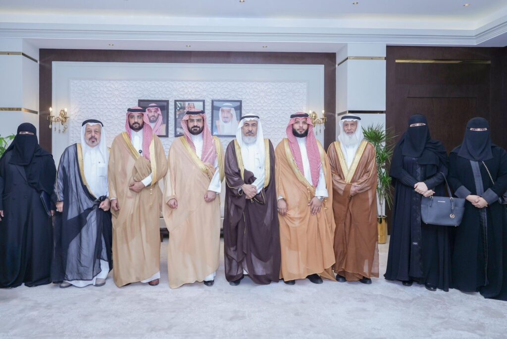 تحت شعار “كبارنا عطاء ووفاء”.. وكيل محافظة الأحساء يدشّن فعاليات اليوم العالمي لكبار السن 2025