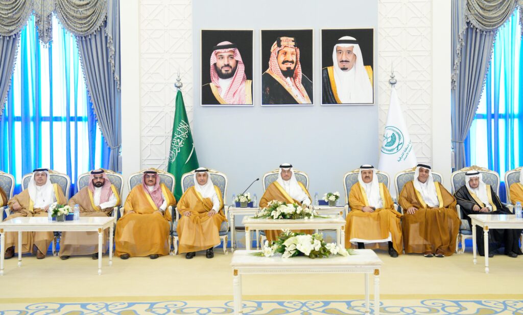 محافظ الأحساء يدشّن أعمال جمعية “بشائر” للتوعية بأضرار المخدرات