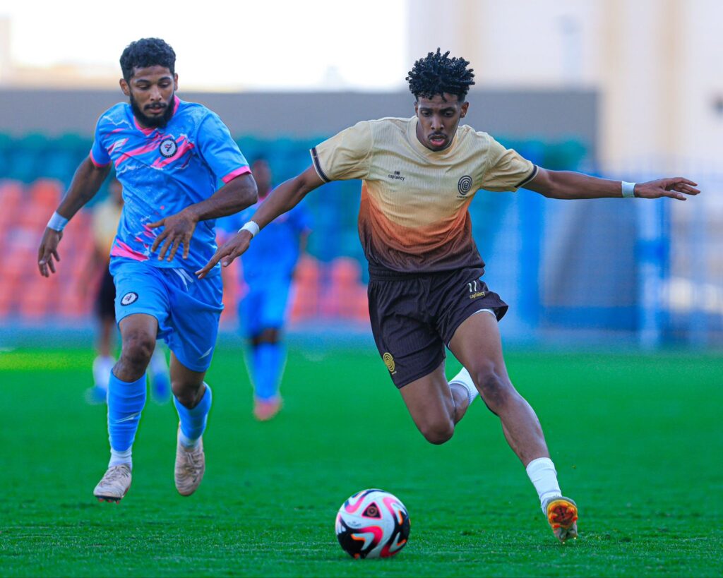 خلال ظهوره بالهوية الجديدة.. نادي العمران يفتتح موسمه في دوري الدرجة الثالثة بتعادل أمام الرضوى