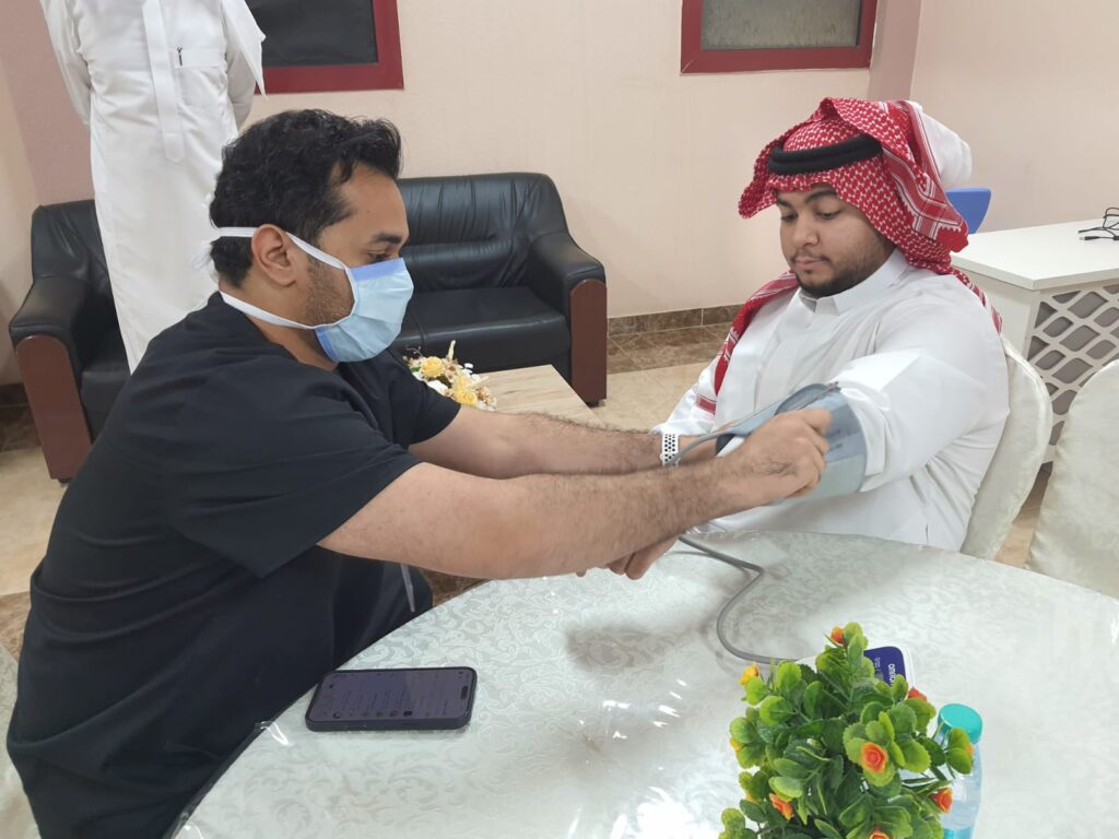 تزامنًا مع اليوم العالمي لكبار السن.. تعليم الأحساء والتجمع الصحي يطلقان حملة “صحتك أولًا.. لتعليم مستمر”