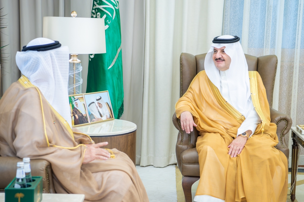 أمير المنطقة الشرقية يستقبل سفير دولة الإمارات لدى المملكة