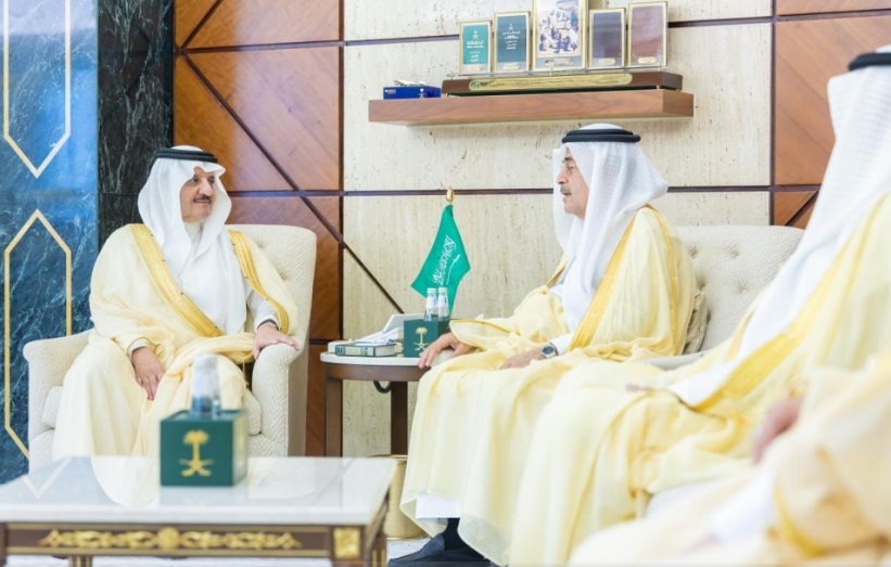 أمير الشرقية يطّلع على تقرير “ملعب أرامكو” خلال استقبال رئيس الشركة