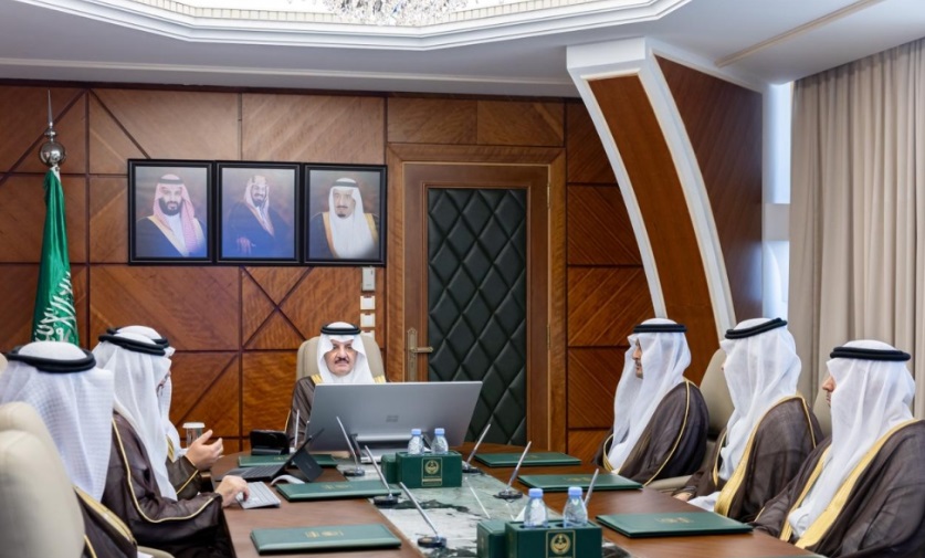 أمير الشرقية يدشن مشروع الحافلة الذكية الرقمية المتنقلة لشركة الاتصالات“stc”