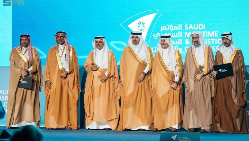 السعودية تكشف عن أولى سفنها التجارية محلية الصنع