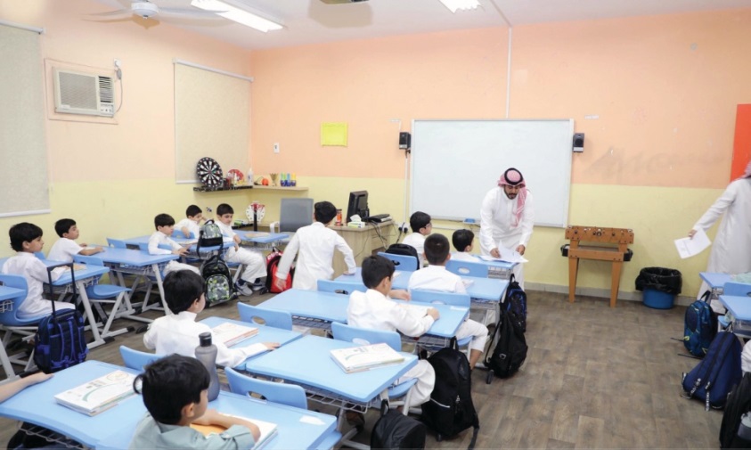  تحديد ضوابط جديدة للتقويم الدراسي.. والتعليم: لا درجات كاملة للغائبين