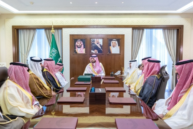 نائب أمير الشرقية يستقبل رئيس مجلس إدارة جمعية “طويق” لصناعة الكوادر البشرية