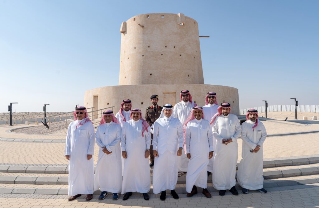 سمو محافظ الأحساء يتفقد مشروع تطوير ميناء العقير التاريخي